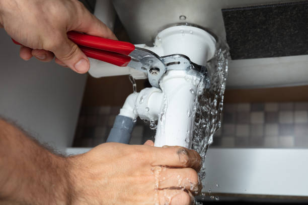 Best Carpet water damage restoration  in Lindenhurst, NY